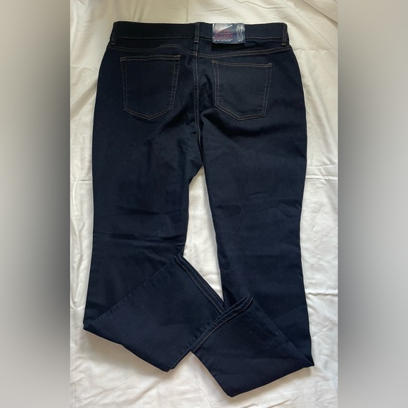 Chaps Women’s Blue Jeans - Picture 2 of 4